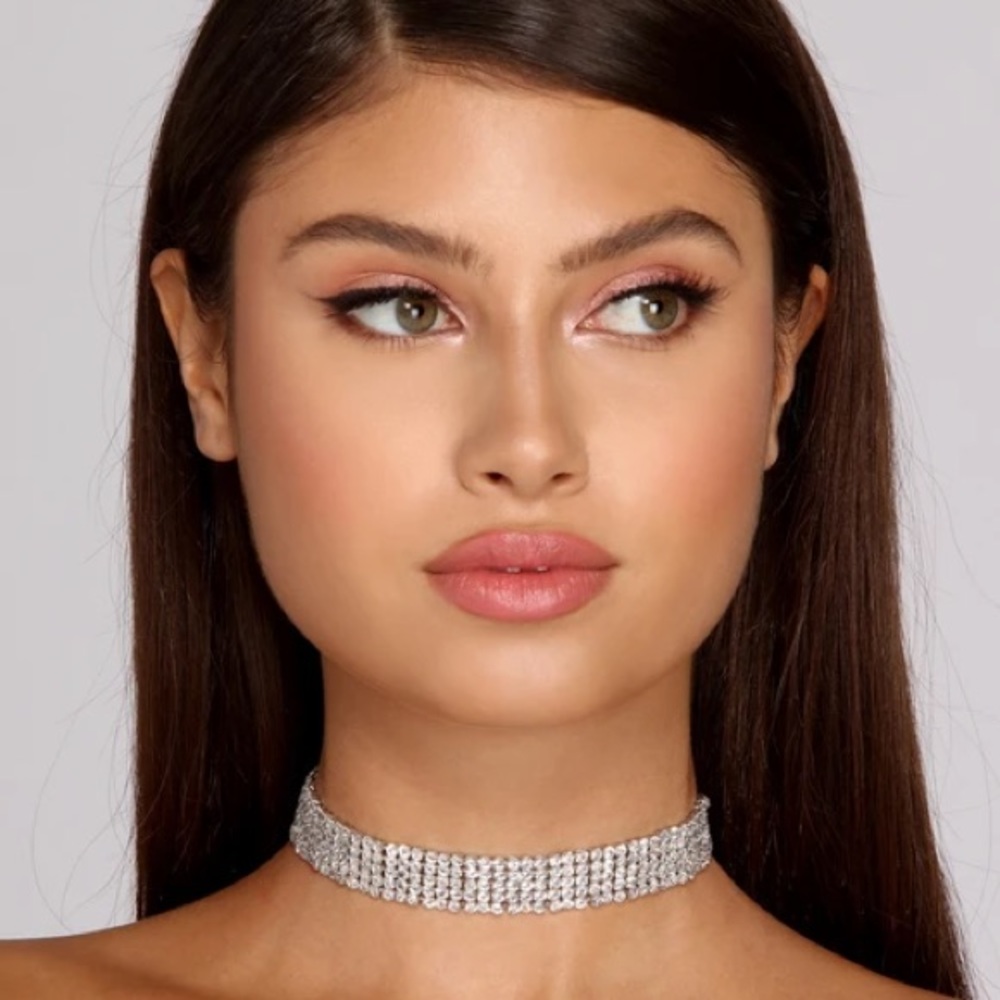❤️❤️3 Piece Silver Rhinestone Costume Jewelry Set
